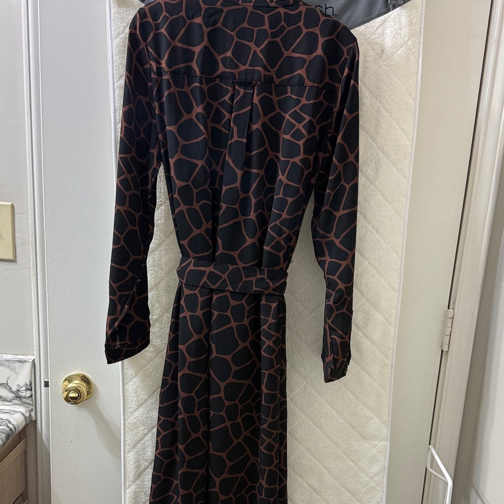 Banana Republic Black and Brown Long Sleeve Dress - Picture 6 of 7